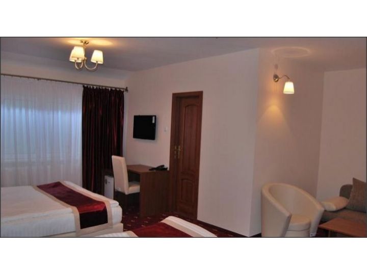 Hostel Paltinis, Hunedoara Oras - imaginea 