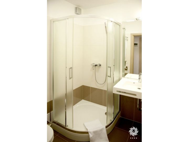 Hotel Leon, Arad oras - imaginea 