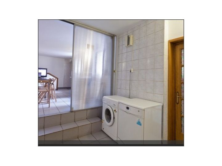 Hostel Miramont, Bucuresti - imaginea 