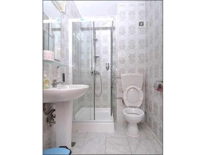 Hostel GeAS III, Poiana Marului - imaginea 