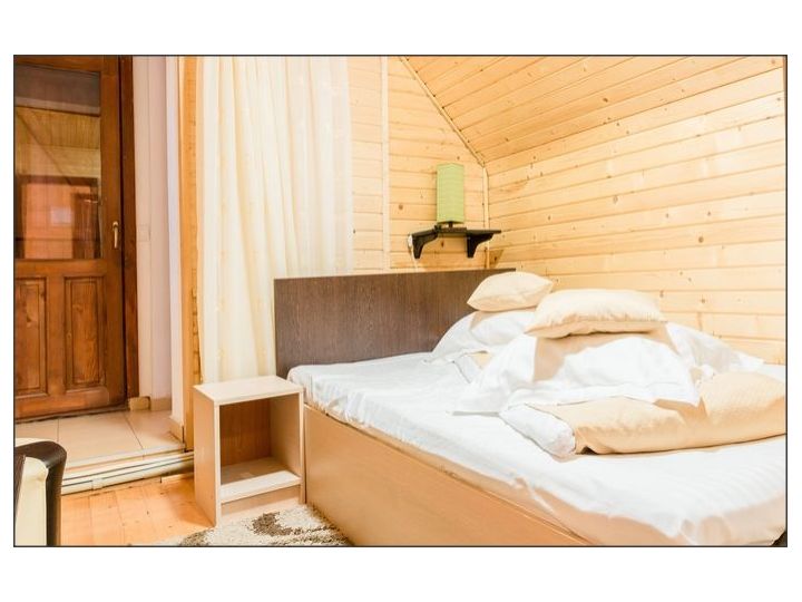 Cabana Anda Lux, Calatele - imaginea 