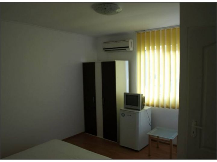 Vila Tineretului 80, Costinesti - imaginea 