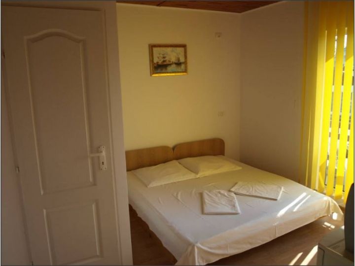 Vila Tineretului 80, Costinesti - imaginea 