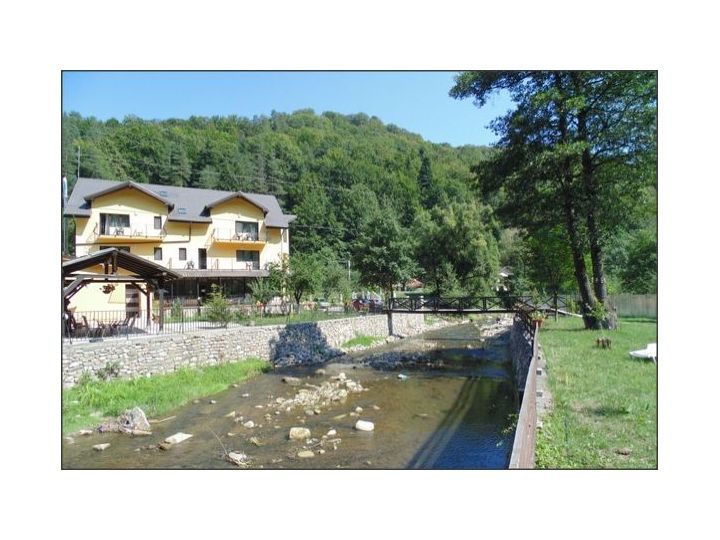 Pensiunea Eden Maison, Slanic Moldova - imaginea 