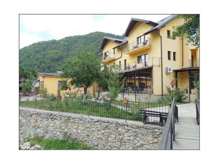 Pensiunea Eden Maison, Slanic Moldova - imaginea 