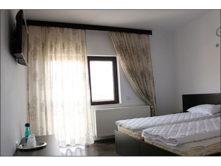 Pensiunea Safir, Ranca - imaginea 