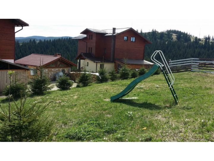 Vila Stefana, Arena Platos - imaginea 