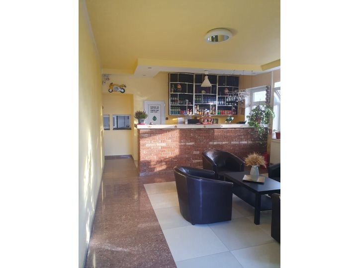 Camere de inchiriat Pension Privy, Ramnicu Sarat - imaginea 