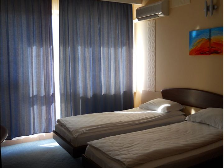 Hotel Amfiteatru, Calafat - imaginea 