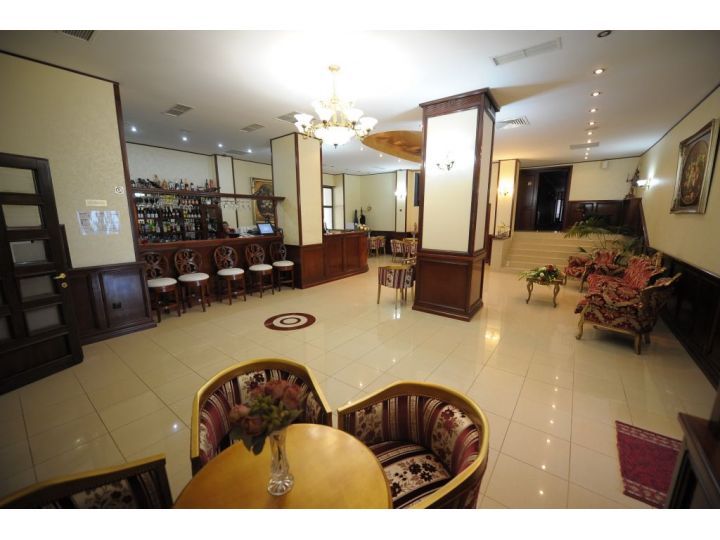 Hotel Capitol, Iasi oras - imaginea 