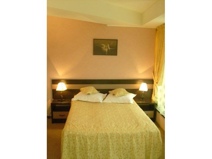 Hotel Indiana, Iasi oras - imaginea 