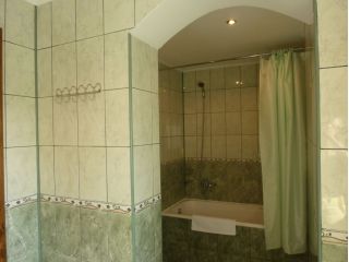 Hotel Wels, Baltenii de Sus - 5