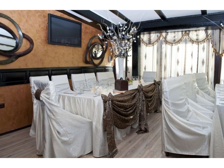 Vila Tosca, Bacau - imaginea 