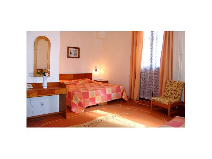 Vila Camelia, Sinaia - imaginea 