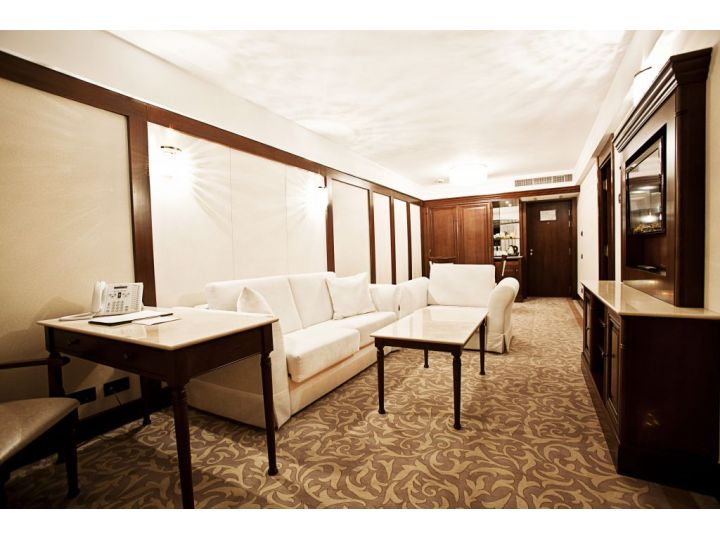 Hotel International, Sinaia - imaginea 