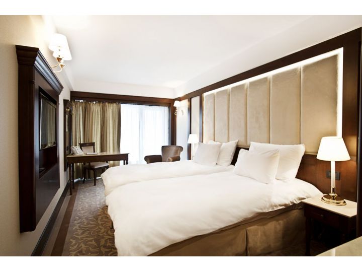 Hotel International, Sinaia - imaginea 