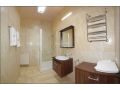 Hotel Edelweiss, Medias - thumb 18
