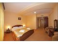 Hotel Edelweiss, Medias - thumb 7