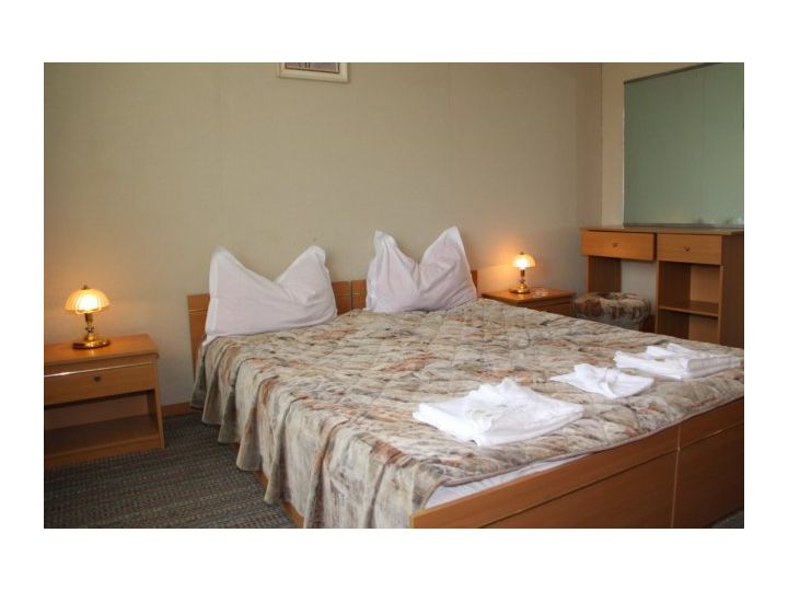 Hotel Q, Neptun - imaginea