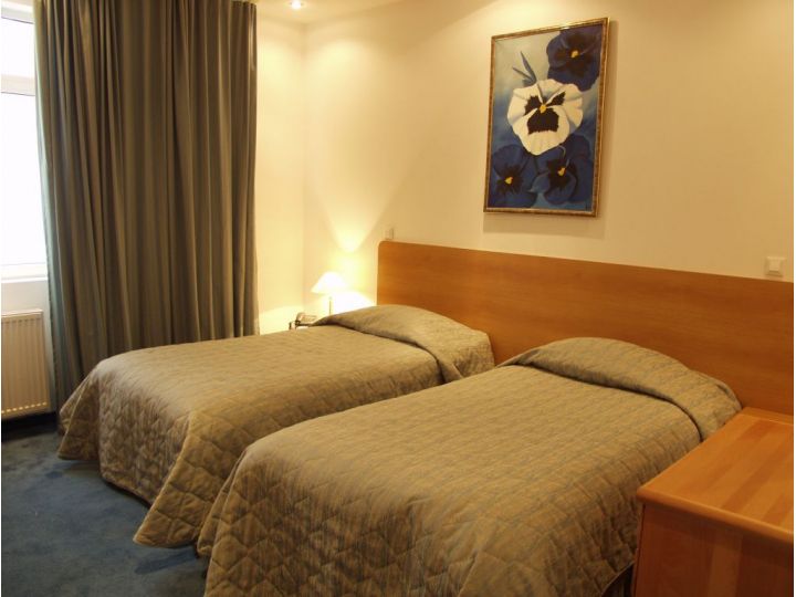 Hotel Queen Vera, Mamaia - imaginea 