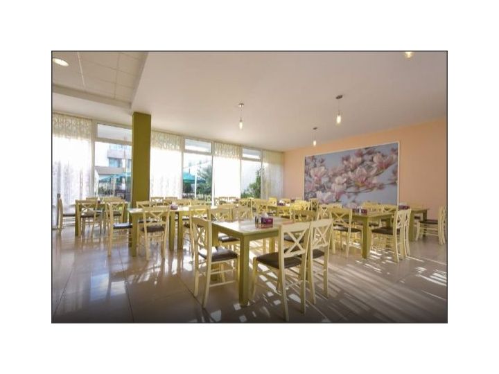 Complex turistic Mediteranean, Mamaia - imaginea 