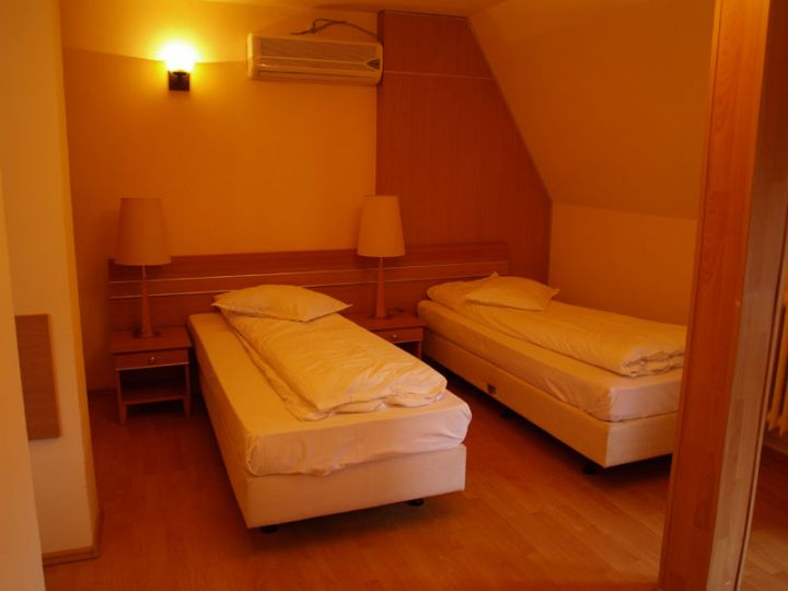 Pensiunea Carmelita, Craiova - imaginea 