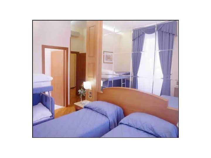 Hotel 69 Manin Street Deluxe B&B, Roma - imaginea 