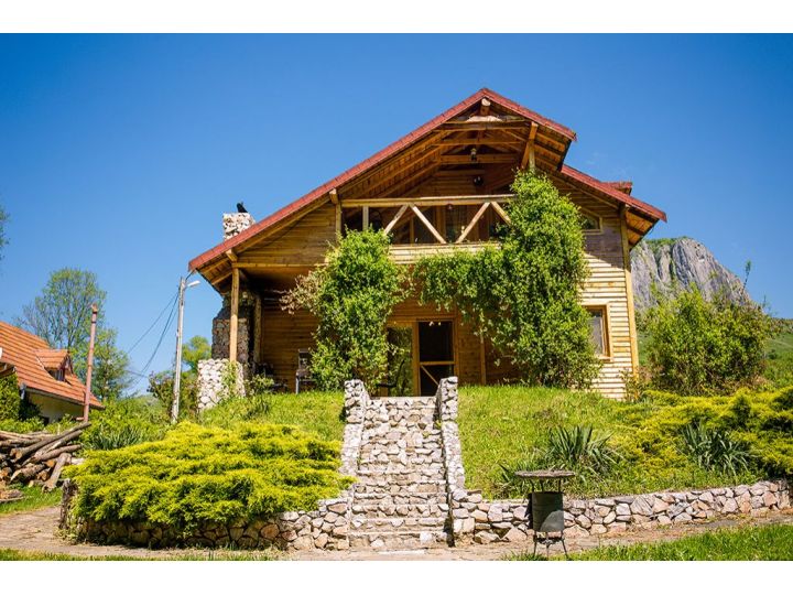 Cabana Casa De Vacanta Valisoara, Livezile - imaginea