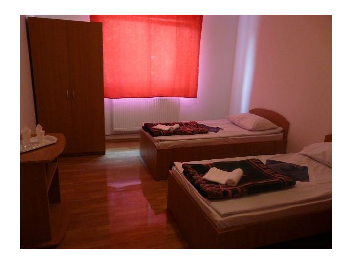 Hostel Moara Cu Noroc, Arad oras - imaginea 