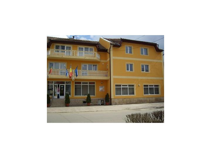 Hotel Queen, Arad oras - imaginea 