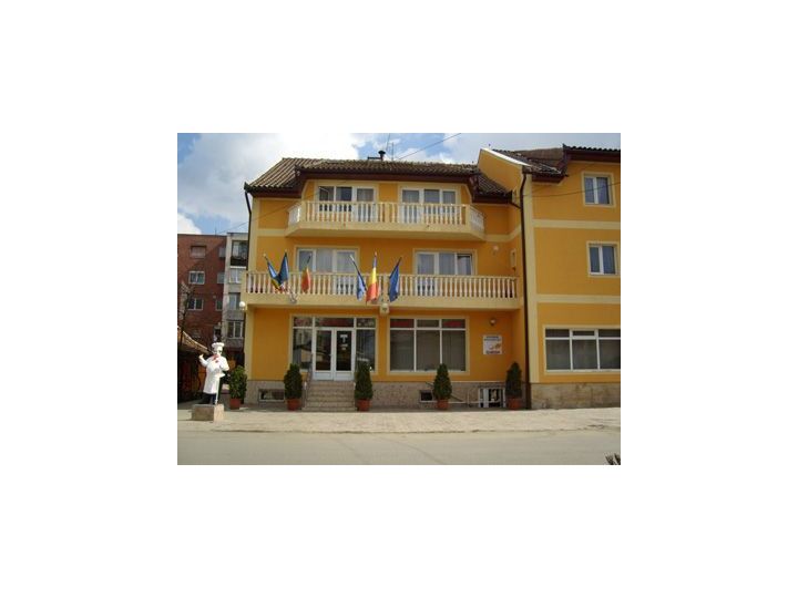 Hotel Queen, Arad oras - imaginea 