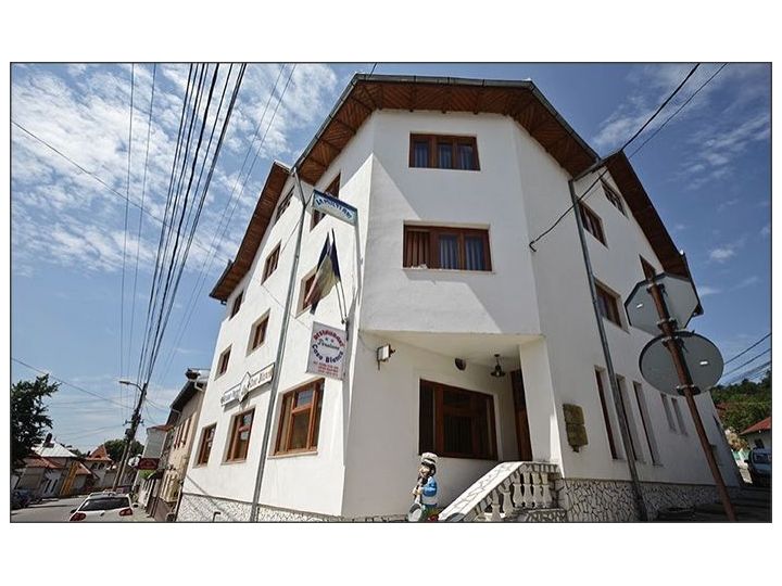 Pensiunea Casa Blanca, Campulung - imaginea 