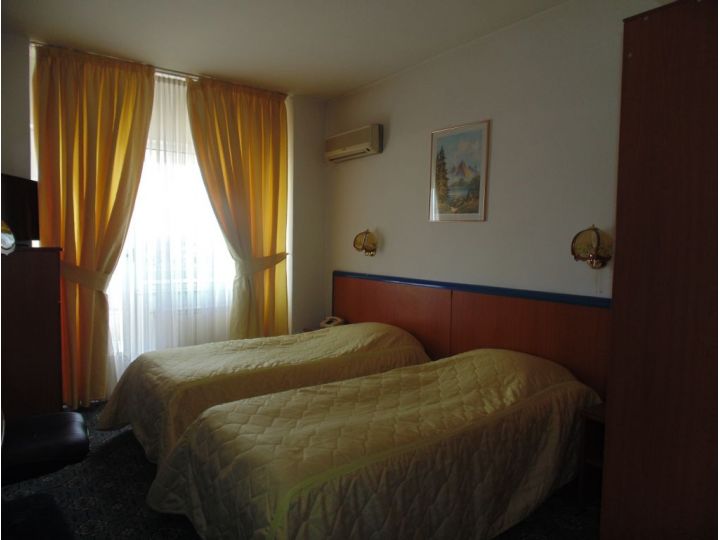 Hotel Decebal, Bacau Oras - imaginea 