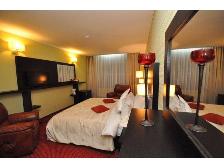 Hotel Emd Tennis Academy, Bacau Oras - imaginea 