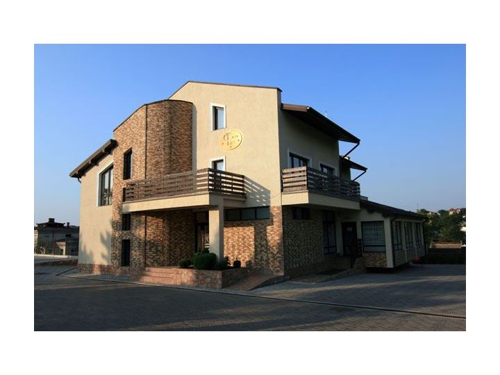 Pensiunea Casa Lux, Botosani Oras - imaginea 