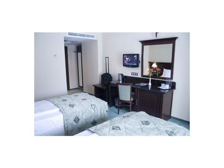 Hotel Rapsodia, Botosani Oras - imaginea 