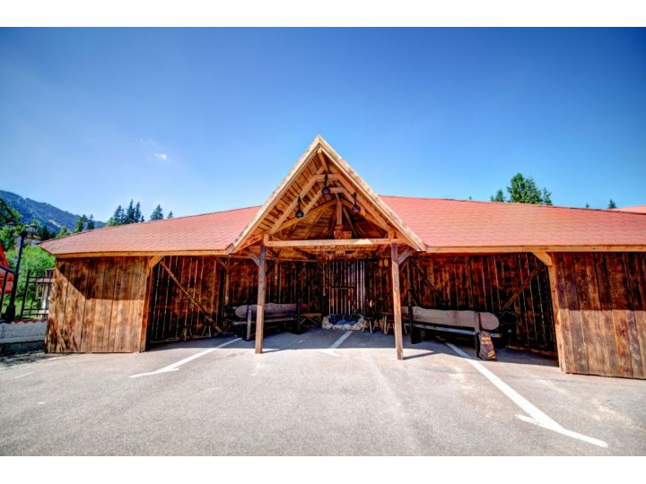 Hotel Acasa La Dracula, Poiana Brasov - imaginea 