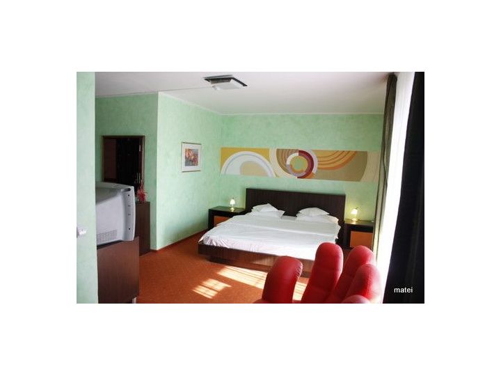 Complex turistic Max International, Rasnov - imaginea 