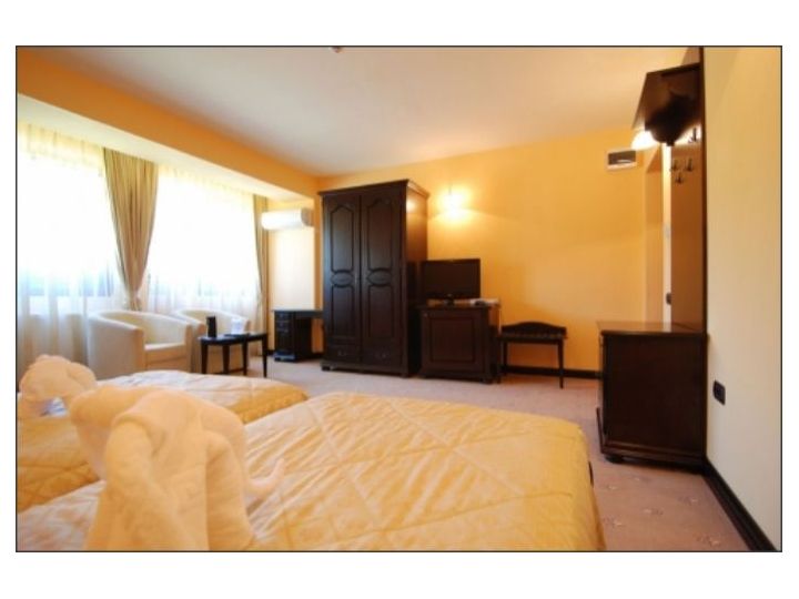 Hotel Royal Garden Tarlungeni, Tarlungeni - imaginea 