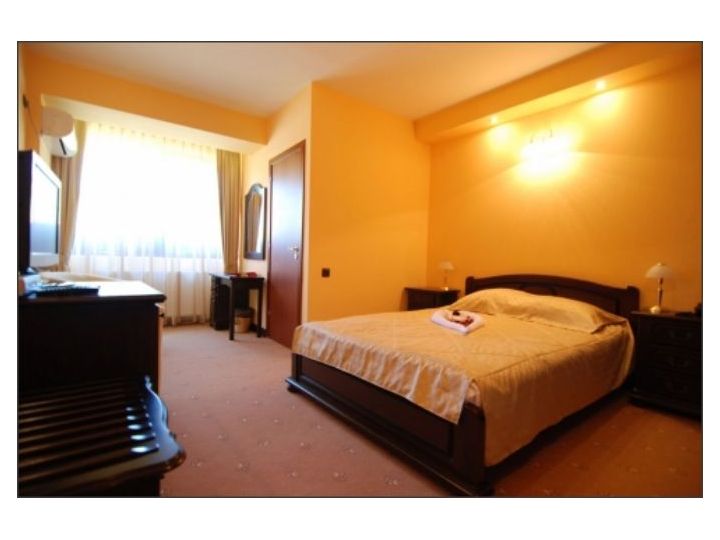 Hotel Royal Garden Tarlungeni, Tarlungeni - imaginea 