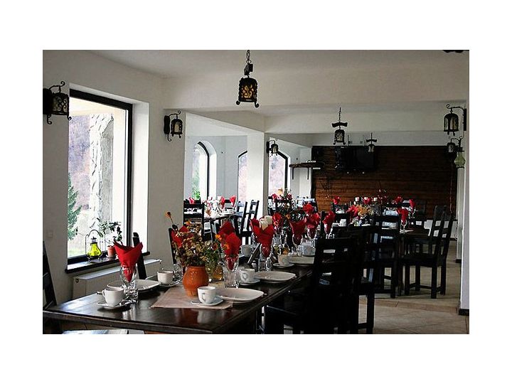 Cabana Taverna Pietrei Craiului, Zarnesti - imaginea 