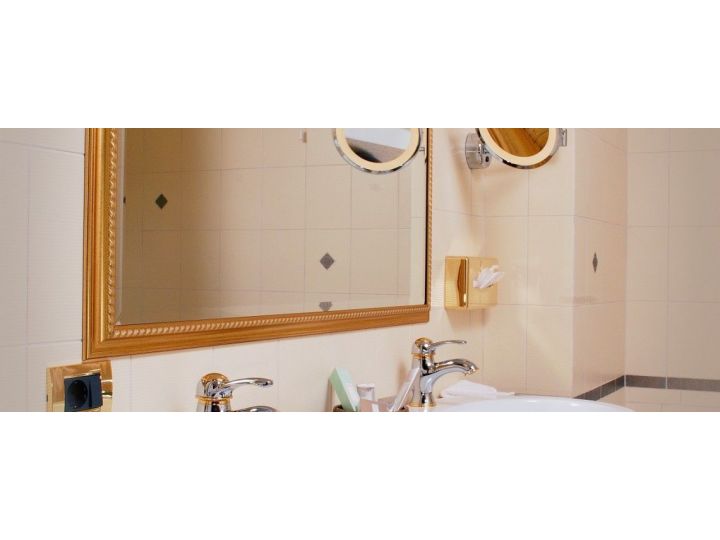 Hotel Carol Parc, Bucuresti - imaginea 