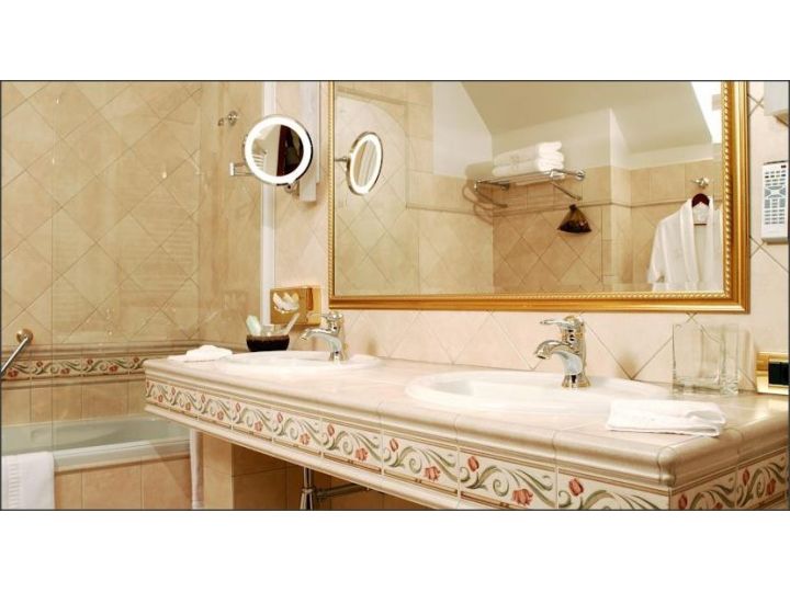 Hotel Carol Parc, Bucuresti - imaginea 