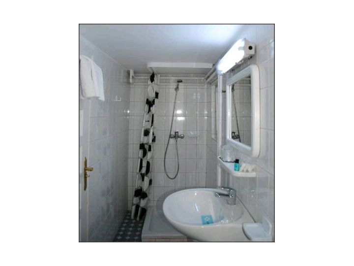 Bungalow Herastrau, Bucuresti - imaginea 