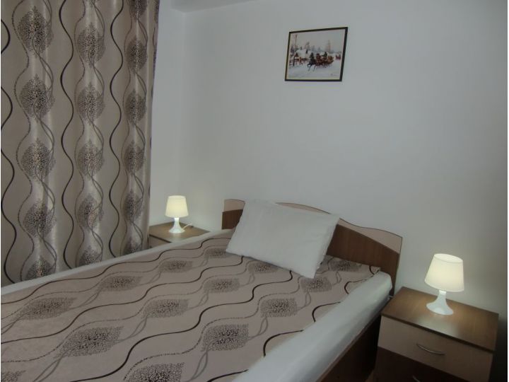 Hostel Sara's Sons, Baile Herculane - imaginea 