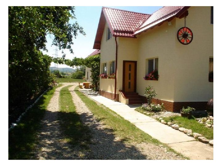 Hostel Casa Kereki, Cornesti - imaginea 