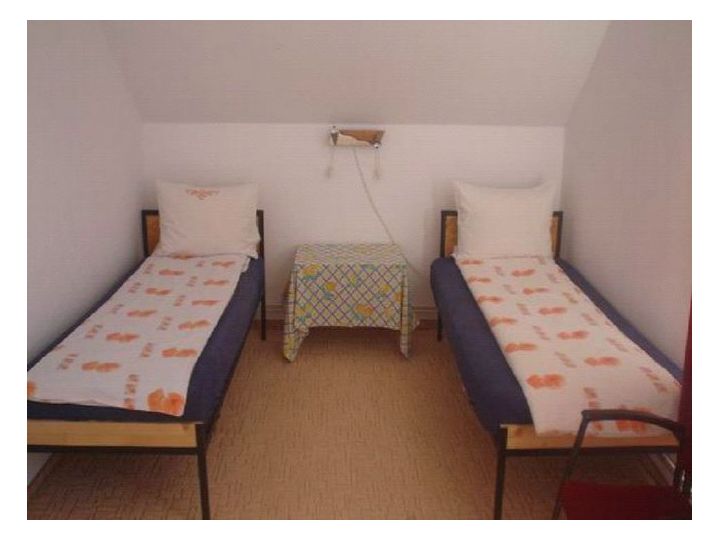 Hostel Casa Kereki, Cornesti - imaginea 