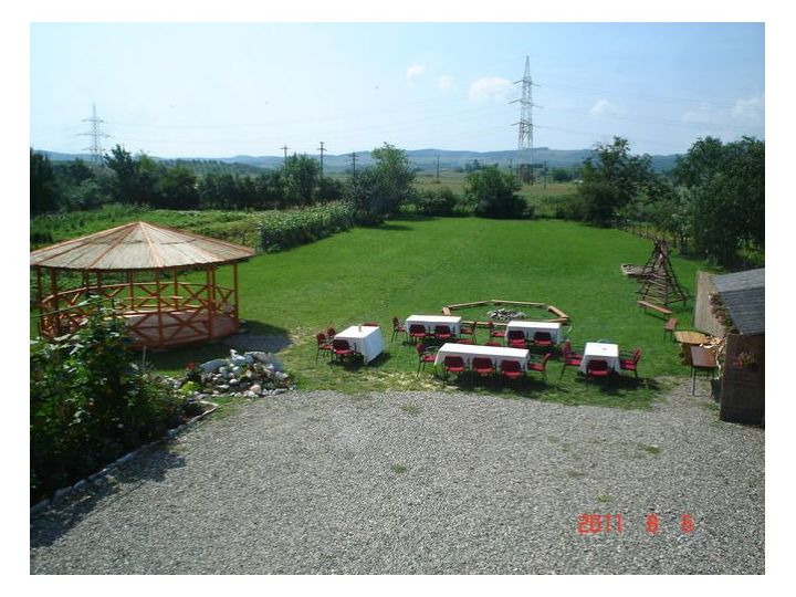 Hostel Casa Kereki, Cornesti - imaginea 