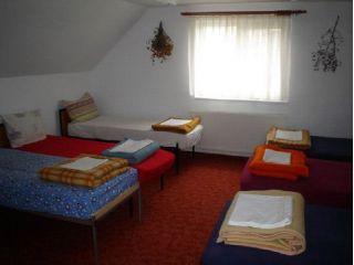 Hostel Casa Kereki, Cornesti - 4