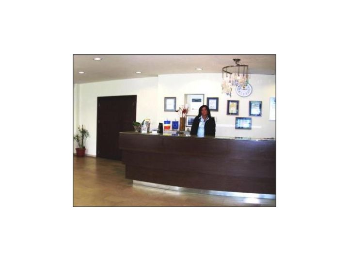 Hotel Grand Master, Dej - imaginea 